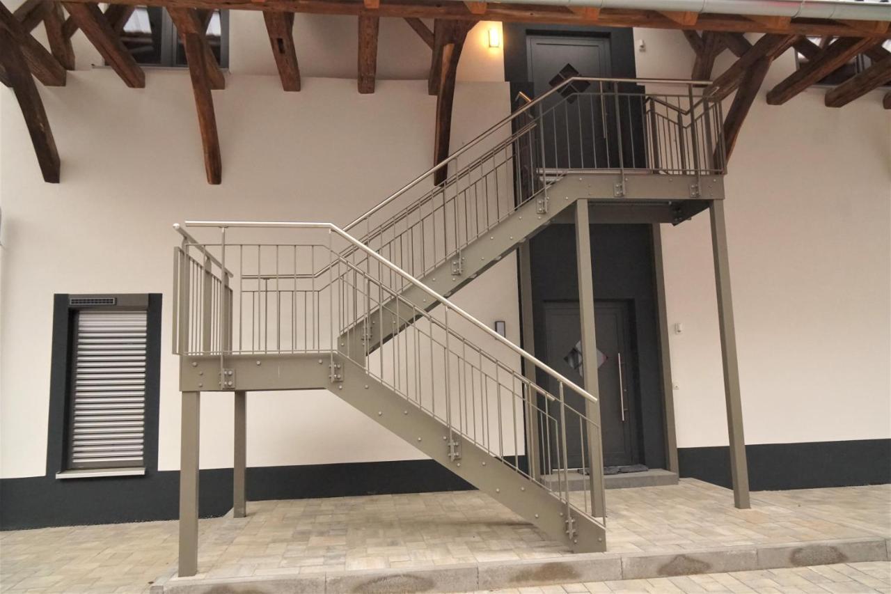 Galerie-Wohnung I Sanierter Pferdestall I Europapark I Boxspring I Nespresso Kippenheim Dış mekan fotoğraf