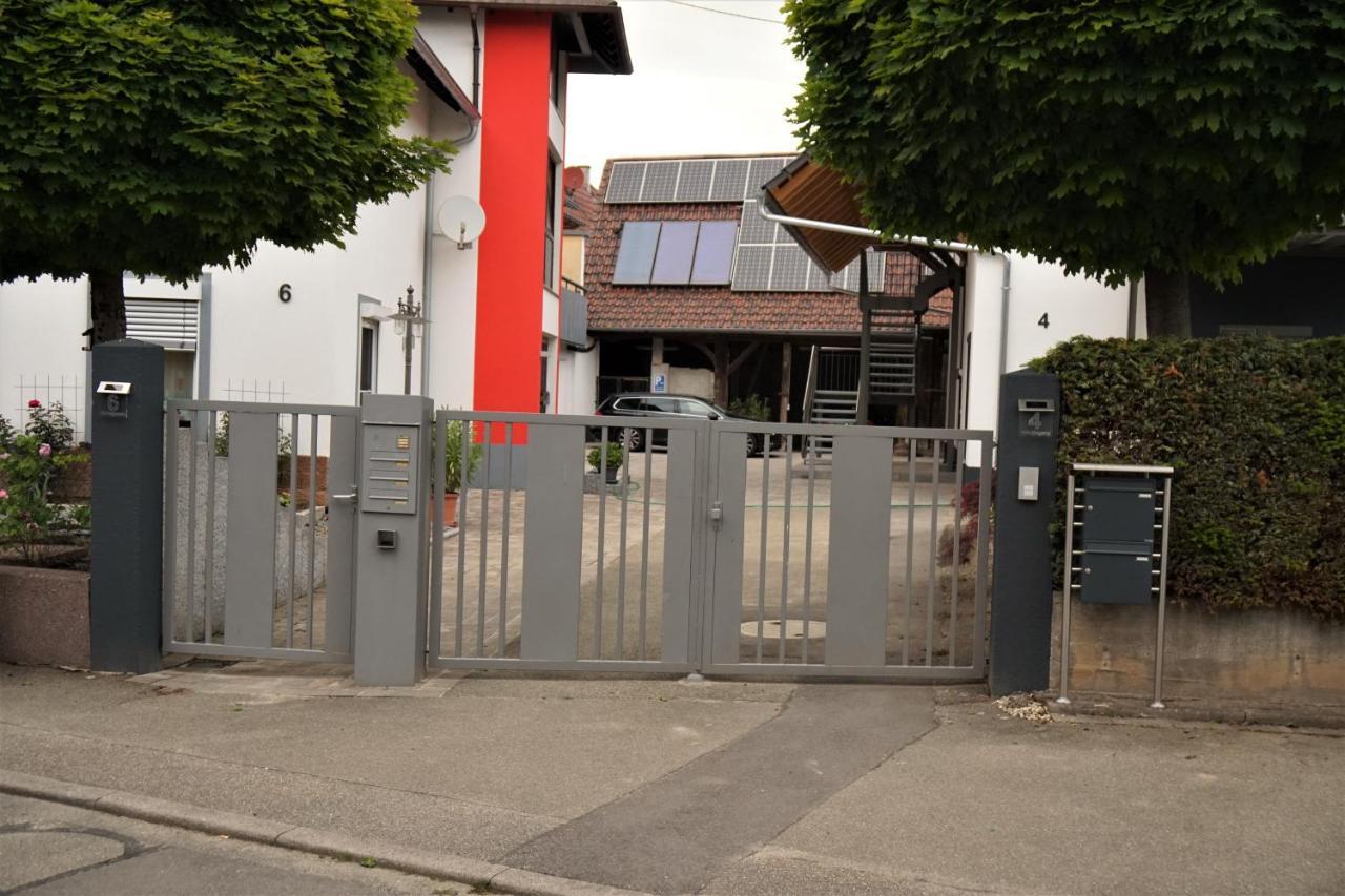 Galerie-Wohnung I Sanierter Pferdestall I Europapark I Boxspring I Nespresso Kippenheim Dış mekan fotoğraf